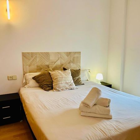 Apartaments Ample Port Marina Palamos Exterior photo